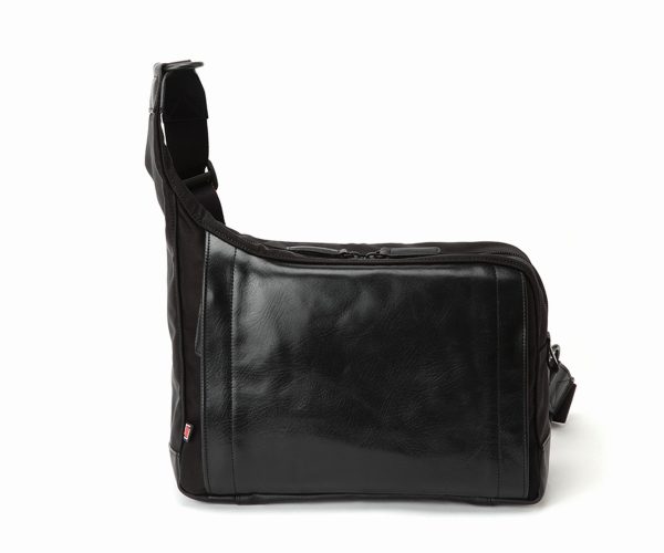 RR4-05C – Túi Máy Ảnh Đeo Chéo Cao Cấp