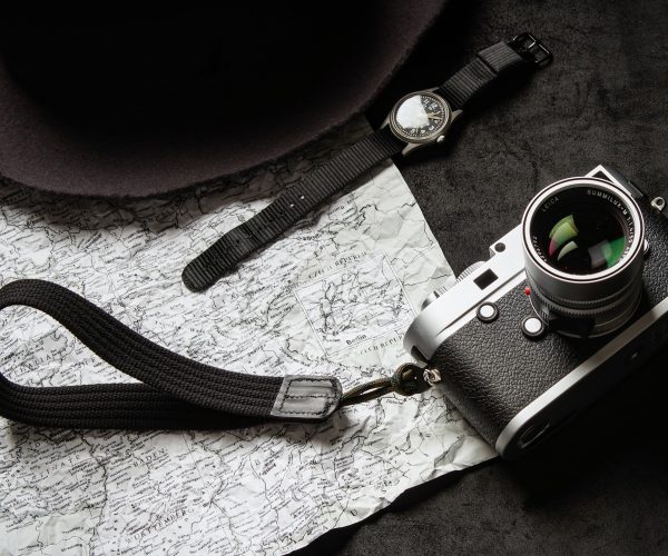 Dây đeo máy ảnh Artisan & Artist ACAM-P25H màu cam cao cấp